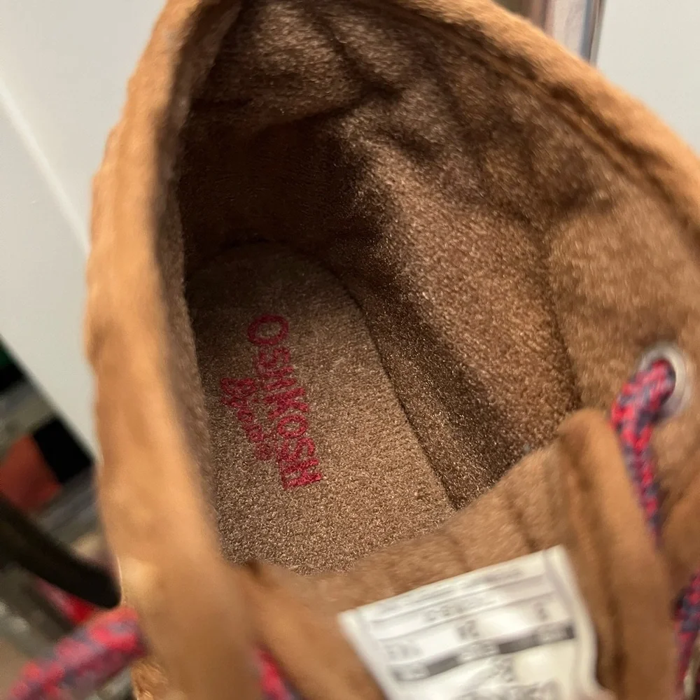 OshKosh B’gosh Kids Quilted Winter Boots Brown & Navy – Size 8